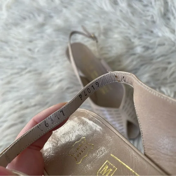 Bruno Magli Cream Slingback Leather Peep Toe Laser Cut Vintage Pumps NWOT Size 6 - Picture 7 of 11